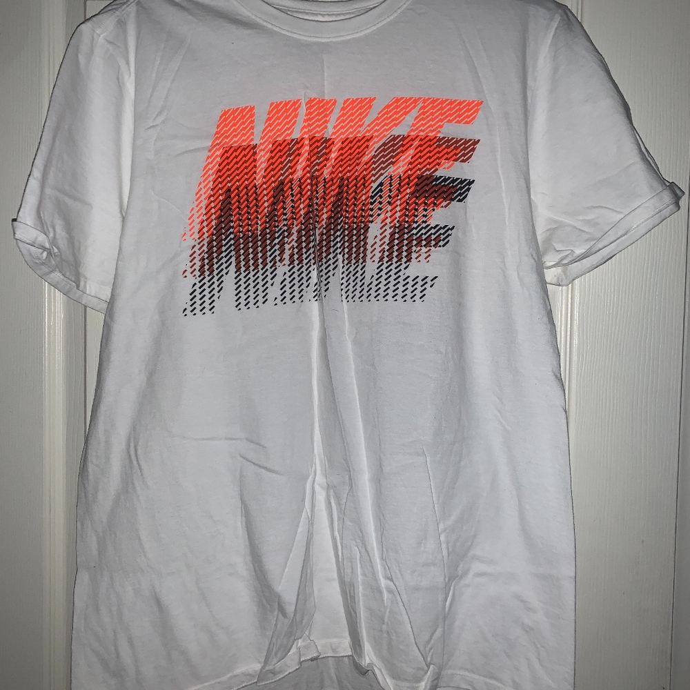 Nike Graphic Men's T-Shirt, White/Red - Size L